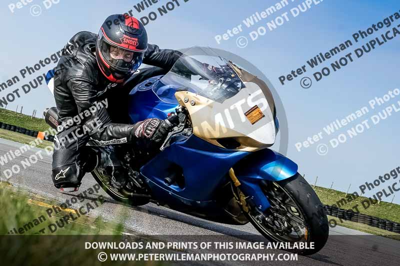 anglesey no limits trackday;anglesey photographs;anglesey trackday photographs;enduro digital images;event digital images;eventdigitalimages;no limits trackdays;peter wileman photography;racing digital images;trac mon;trackday digital images;trackday photos;ty croes